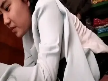 Bokep Indo Tutup Toko Sebentar poster