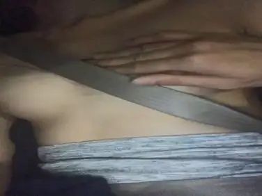 Gadis Cantik Mainin Pentil Sendiri di Dalam Mobil poster